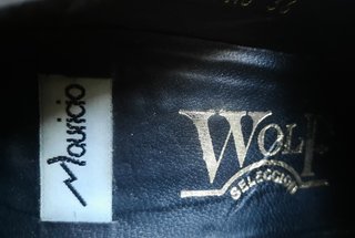 Zapatos ante pedreria. Diseño calidad