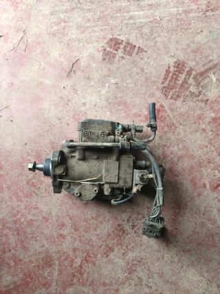 Bomba inyectora jeep 2.5 vm
