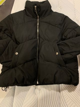 PLUMIFERO,NEGRO,BERSHKA,T:L,BUEN ESTADO