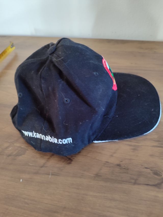 Cappello Kannabia 