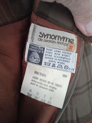 Cuadros falda pura lana. Artesanía.