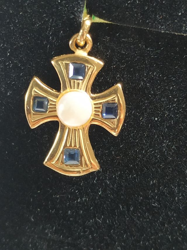 Cruz oro 18k, zafiro y perla