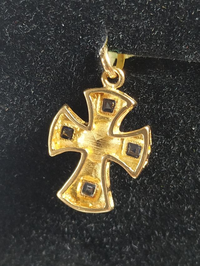 Cruz oro 18k, zafiro y perla