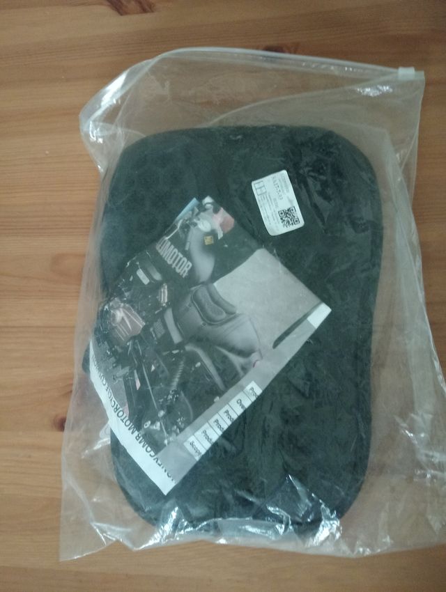 Sedile da moto imbottito