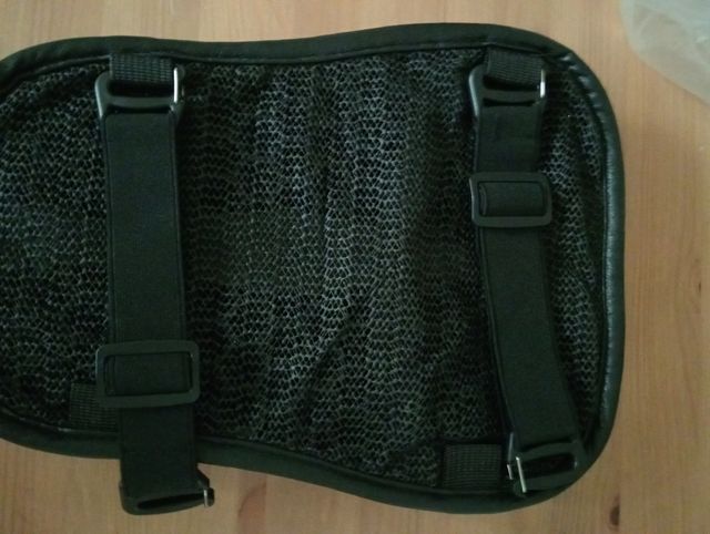 Sedile da moto imbottito