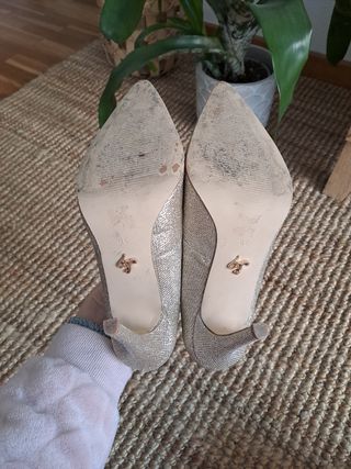 Tacones brillantes de fiesta