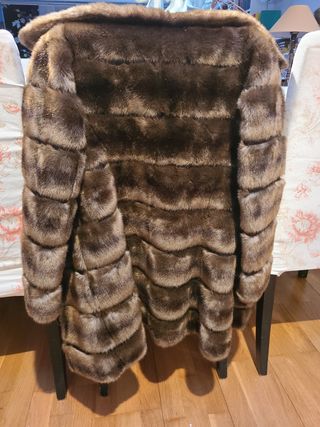 Abrigo visón sintético