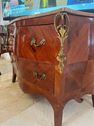 Cómoda de Caoba antigua