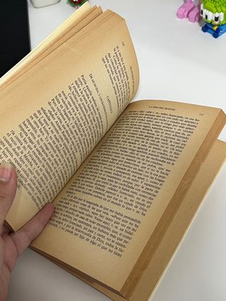 Libro con 3 novelas del siglo de oro