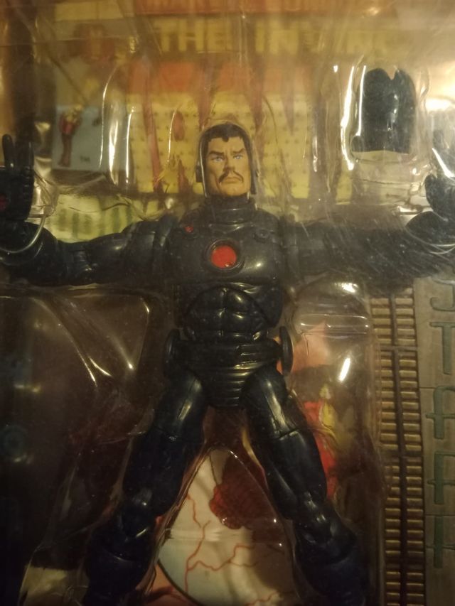 Marvel Legends Series 3: Iron Man
