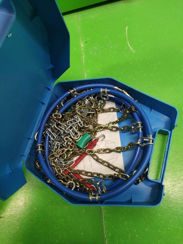 CADENAS DE COCHE - NIEVE.