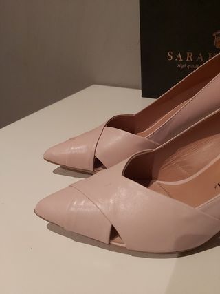 Zapatos de Sarah Verdel talla 39 y medio