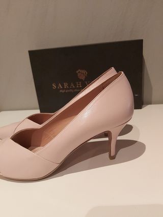 Zapatos de Sarah Verdel talla 39 y medio