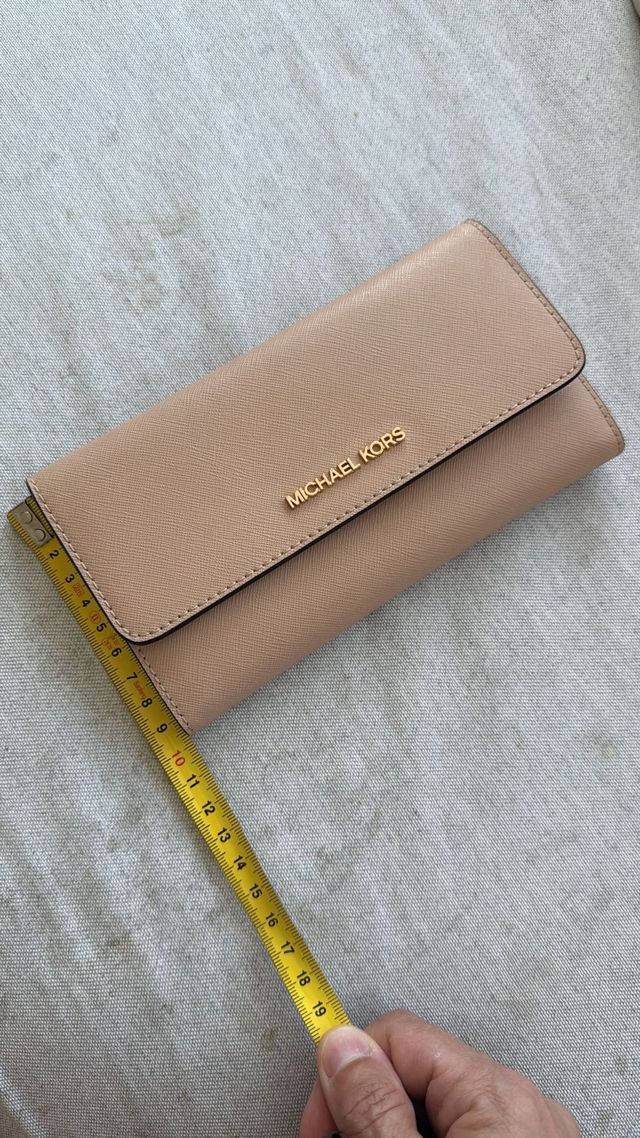 Cartera michael  kors autentica