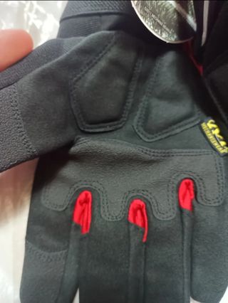 Guantes Mechanix rojos