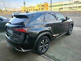Lexus NX   2.5 300h Premium 2WD 