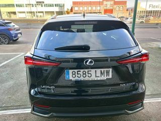 Lexus NX   2.5 300h Premium 2WD 