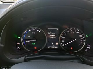 Lexus NX 2.5 300h Premium 2WD