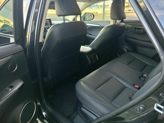 Lexus NX 2.5 300h Premium 2WD