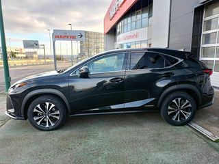 Lexus NX 2.5 300h Premium 2WD