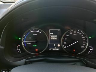 Lexus NX 2.5 300h Premium 2WD