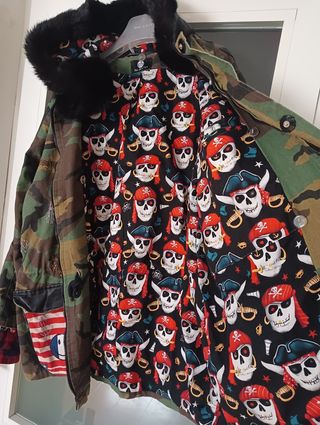 Chaqueta PIA BOLTE con capucha