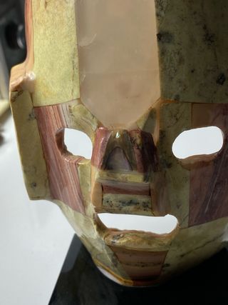 MÁSCARA DE PIEDRA TESELADA CULTURA MAYA AZTECA 