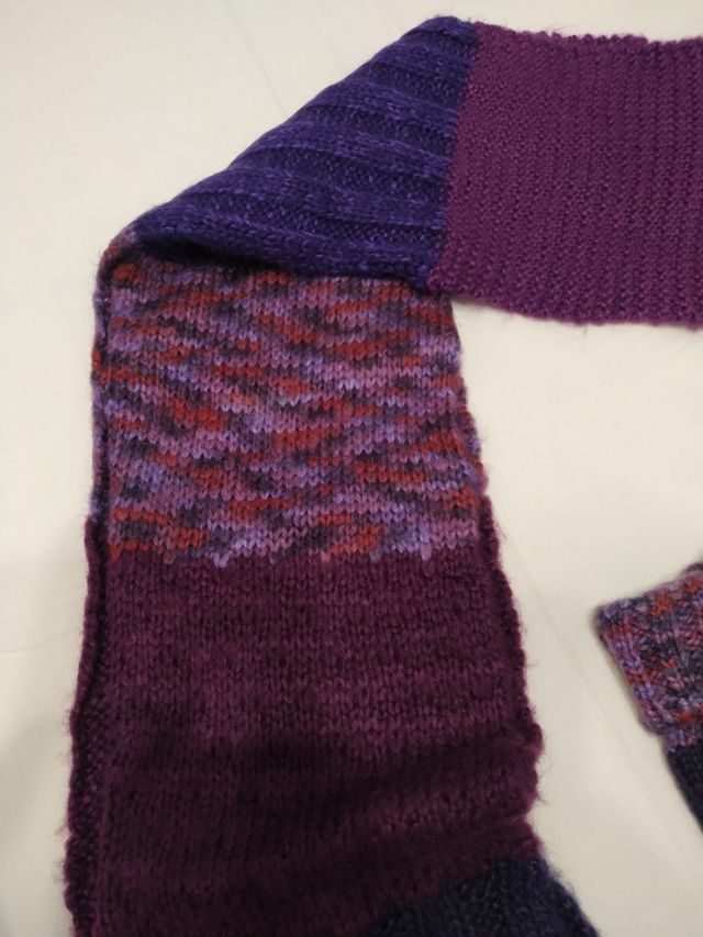 Set guanti e sciarpa