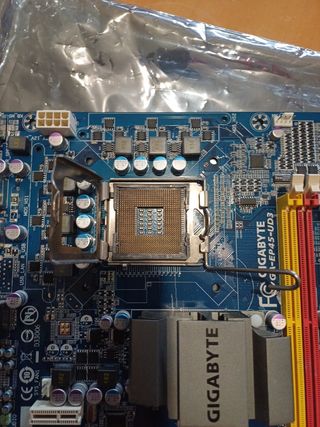 Placa base gigabyte 