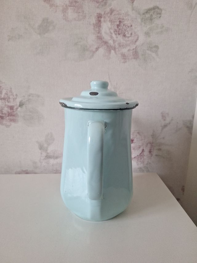 Cafetera de Metal Esmaltado Francesa