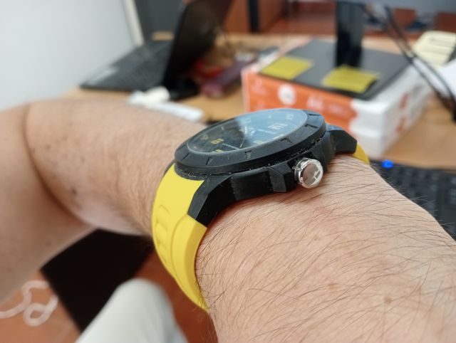 Reloj suizo sumergible TIME FORCE