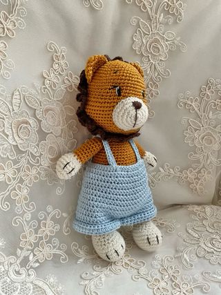 Leoncino con salopette