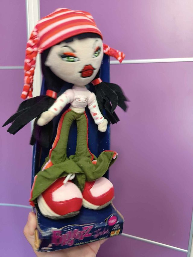 bratz jade peluche barbie mattel disney muñeca ken de segunda mano