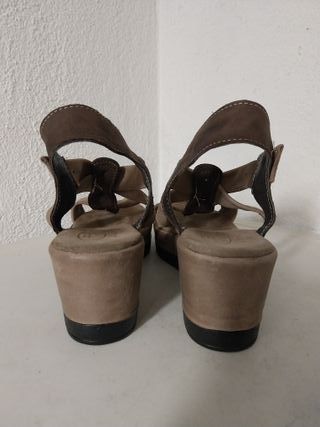 Sandalo marrone misura 40