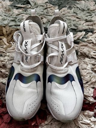 Nike Air Max Infinity