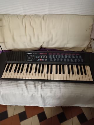 TECLADO CASIO DE SOBREMESA CTK 200