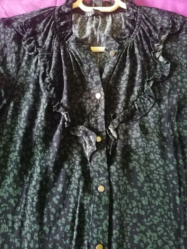 Vestido negro de flores Mango S