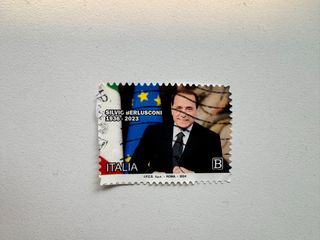 Francobollo Silvio Berlusconi