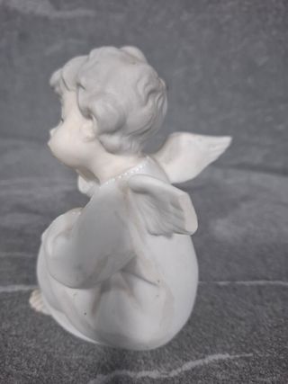 Figura de ángel porcelana
