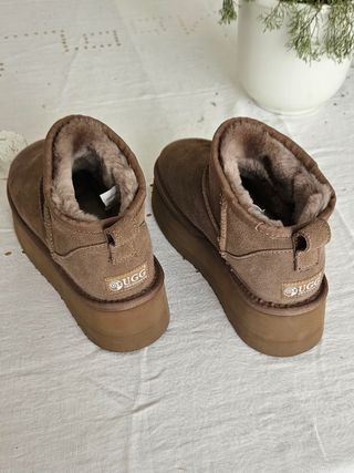 Botas de invierno nuevas. Plataforma de 6 cm.