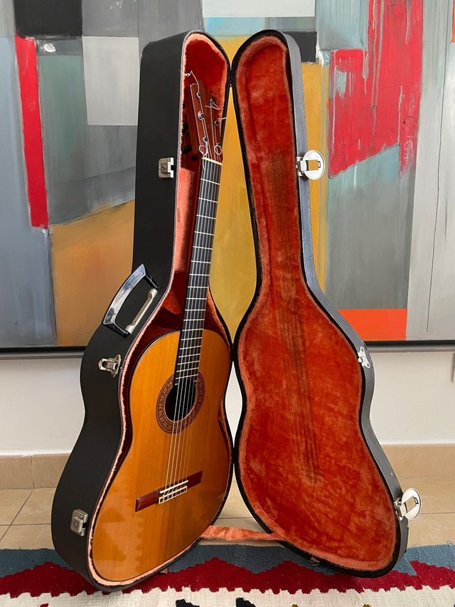 Guitarra flamenca 1977
