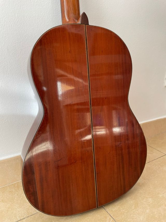 Guitarra flamenca 1977