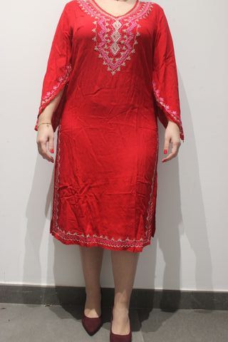 Vestito lungo con scollo a V