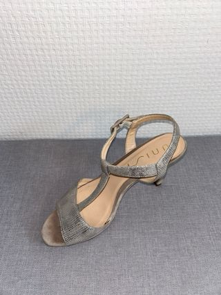 Sandalías tacón Unisa