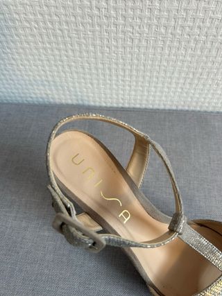Sandalías tacón Unisa