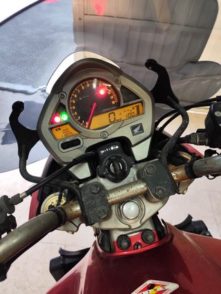 Honda HORNET 600 del 2008, por piezas