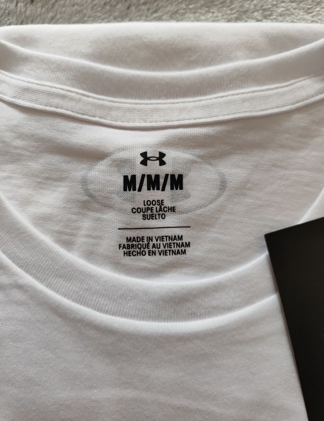 T-shirt under armour