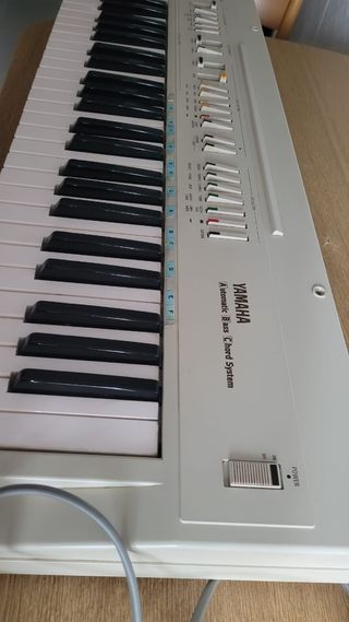 Teclado Yamaha Automatic Bass Chord System
