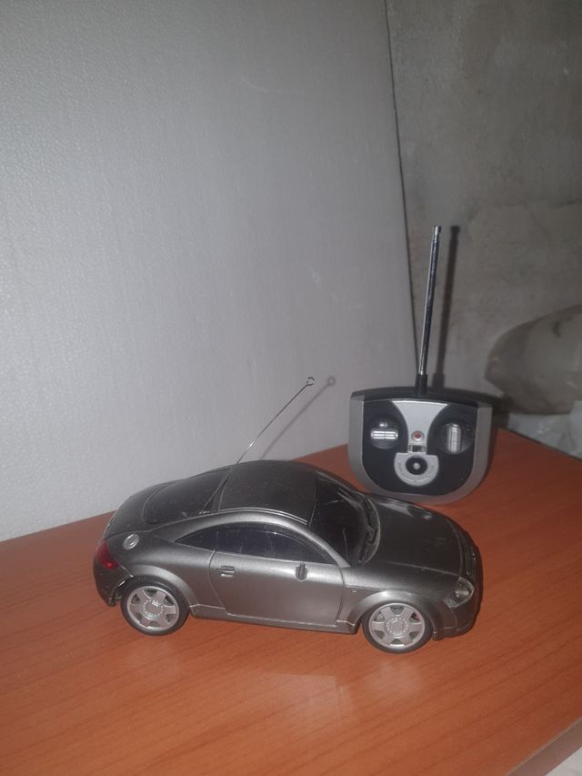 Modellino radiocomandato AUDI  TT  
