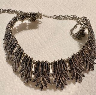 Gargantilla plateada